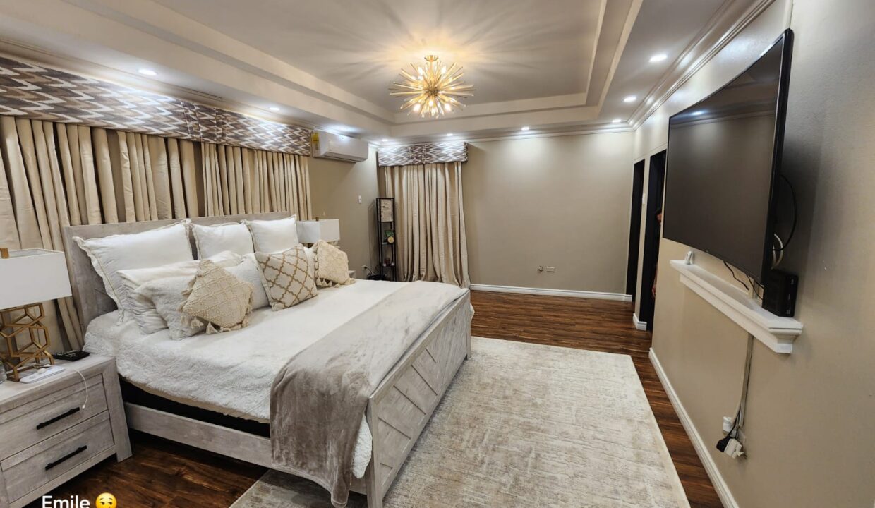 WhatsApp Image 2025-09-13 at 2.25.17 PM (1)