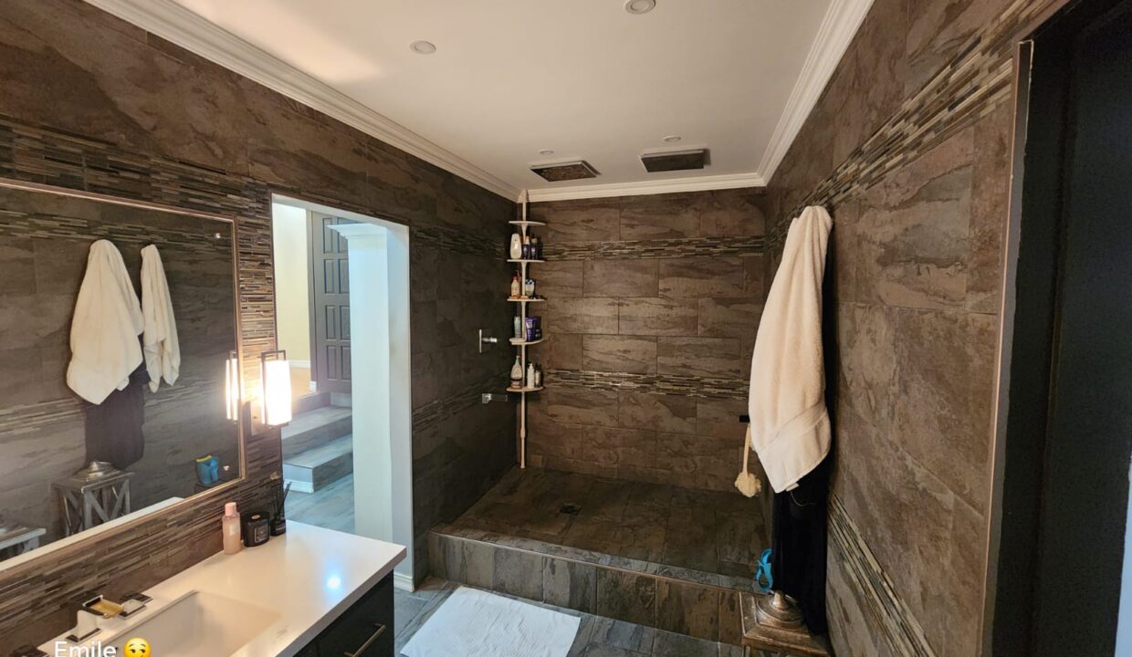 WhatsApp Image 2025-09-13 at 2.25.18 PM