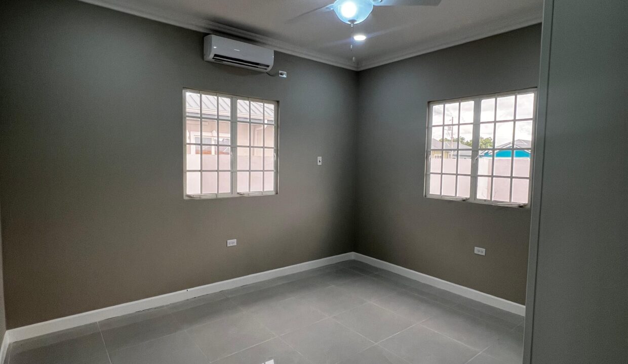 WhatsApp Image 2025-09-15 at 5.16.34 PM (2)