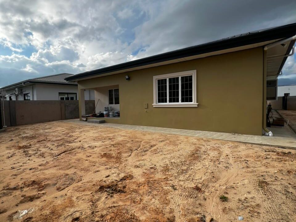 WhatsApp Image 2025-10-06 at 9.07.10 AM