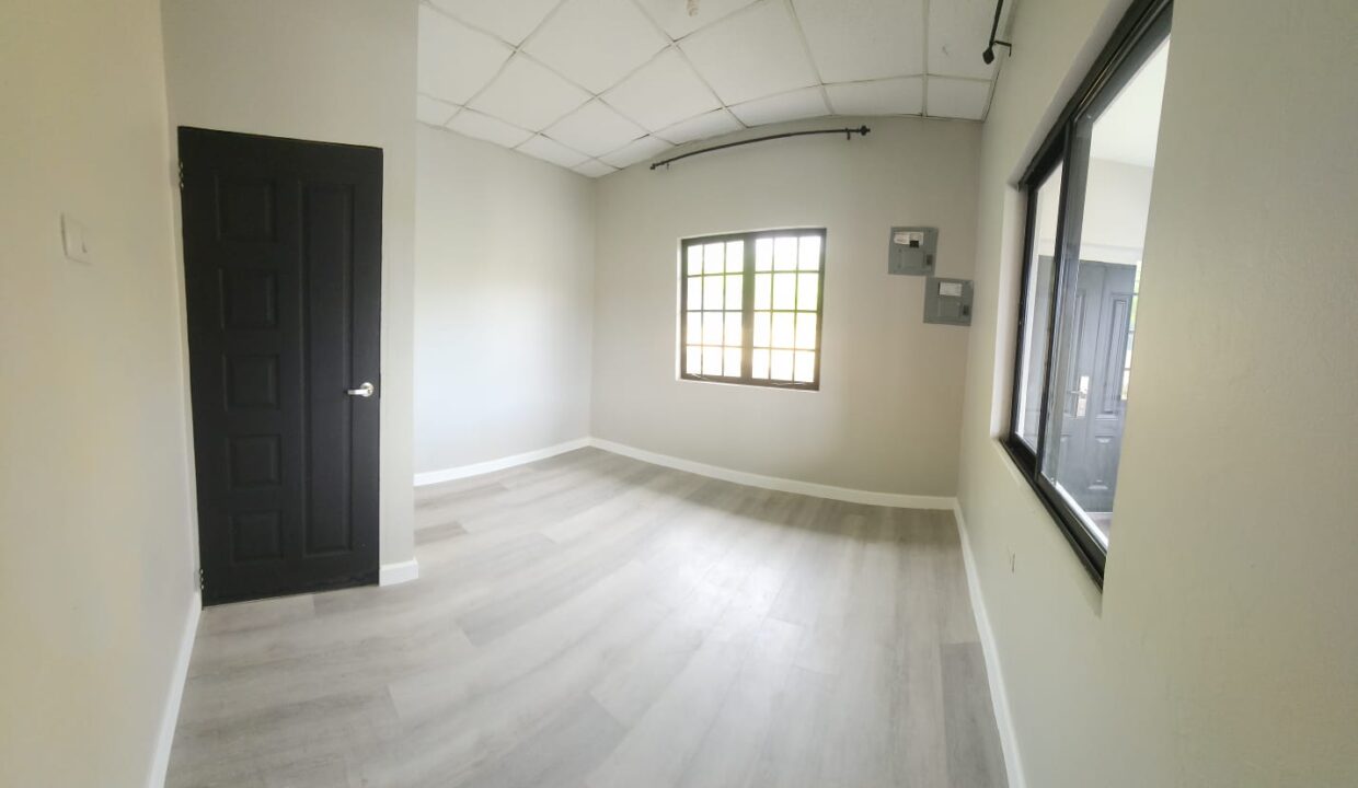 WhatsApp Image 2025-10-24 at 5.33.39 AM