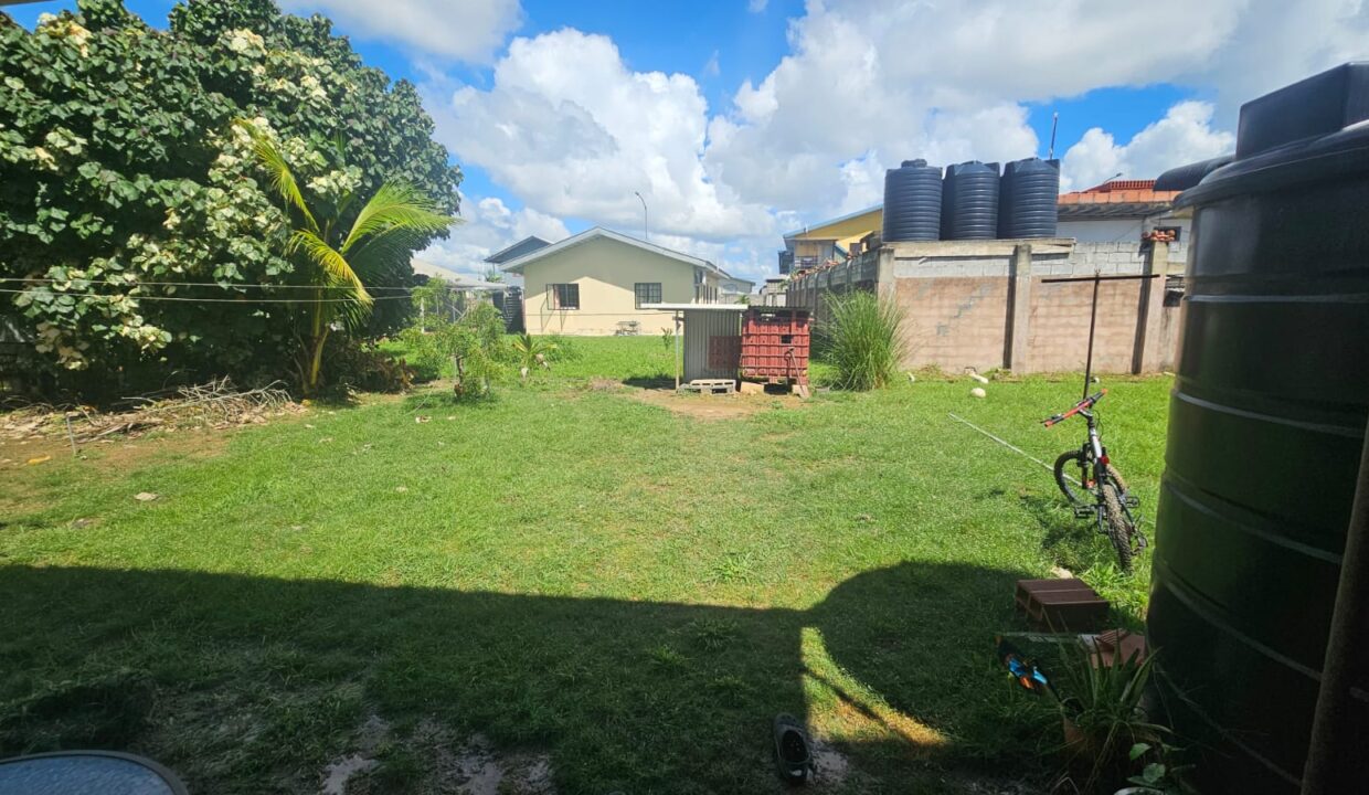 WhatsApp Image 2025-10-31 at 7.44.46 PM (2)