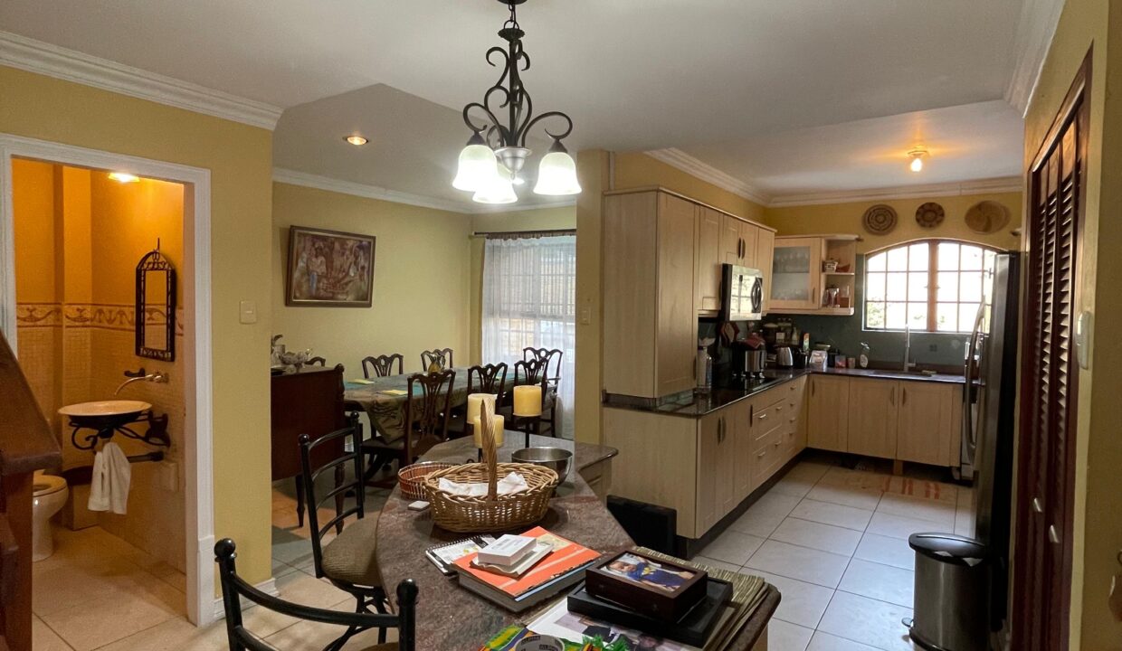 ce86ec21-a859-4b4f-957f-7b8a7cad8b16